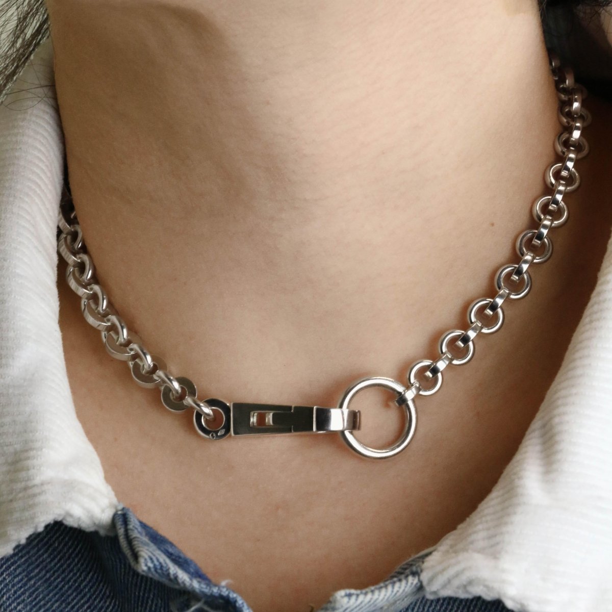 Collier Ras de Cou HERMÈS "Voltige" en argent - Castafiore
