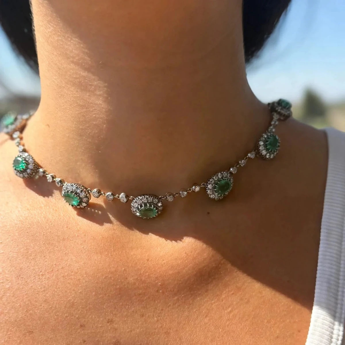 Collier Rivière en émeraudes et diamants - Castafiore