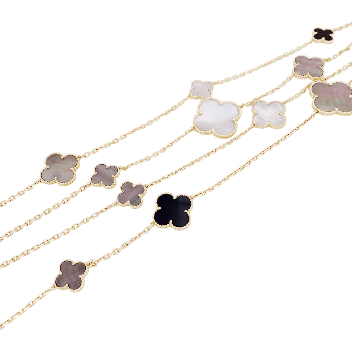 Collier Sautoir VAN CLEEF & ARPELS "Magic Alhambra" en or jaune, nacre et onyx - Castafiore