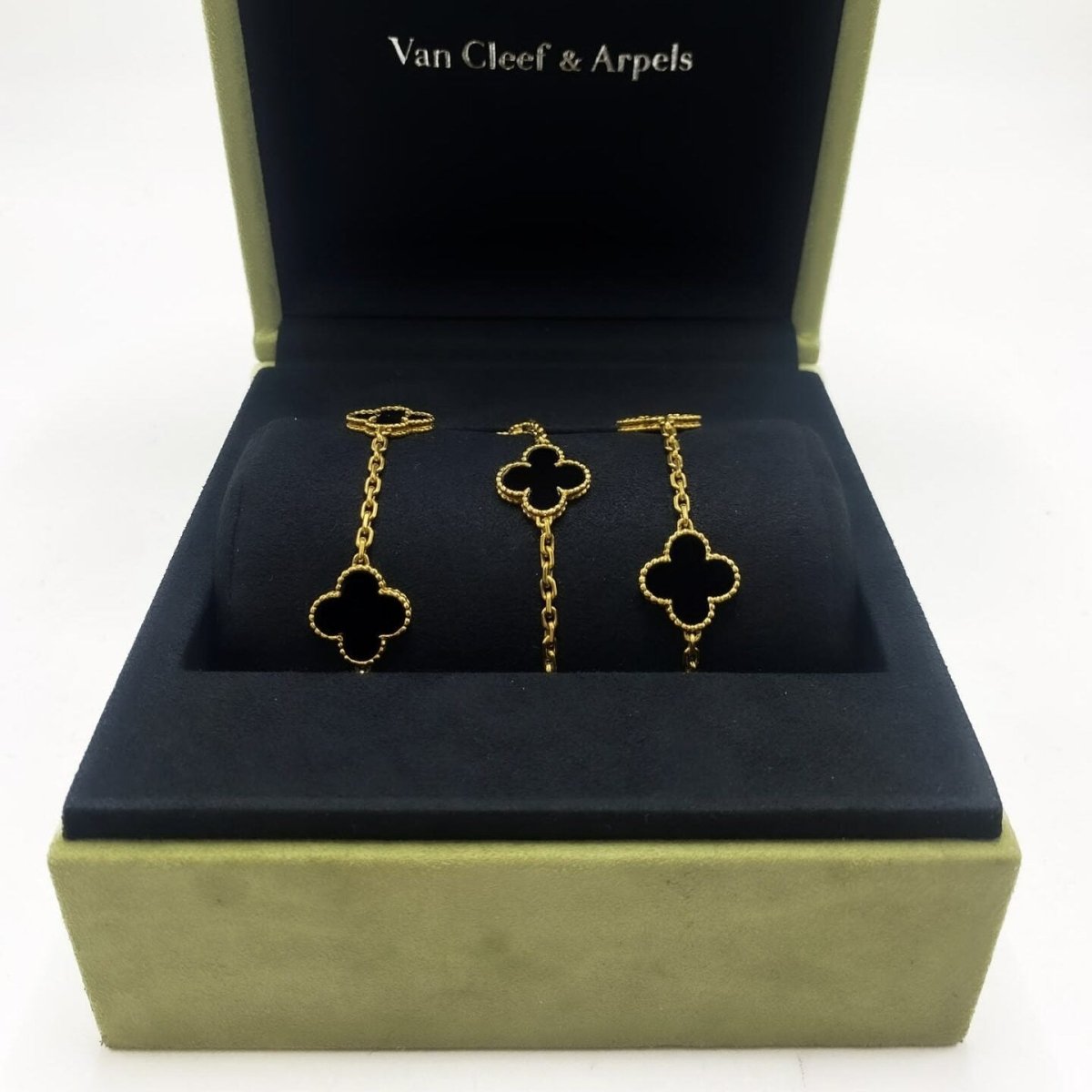 Collier Sautoir VAN CLEEF & ARPELS "Vintage Alhambra" en or jaune et onyx - Castafiore