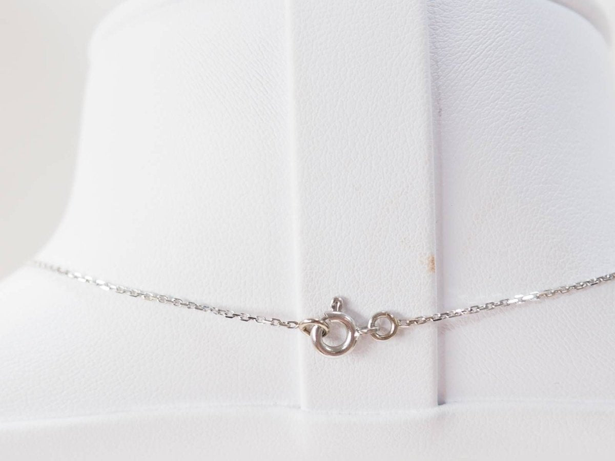 Collier solitaire en or blanc et saphir - Castafiore