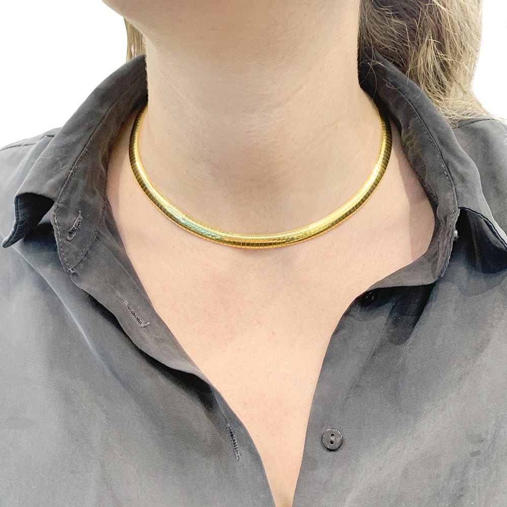 Collier vintage omega or jaune. - Castafiore