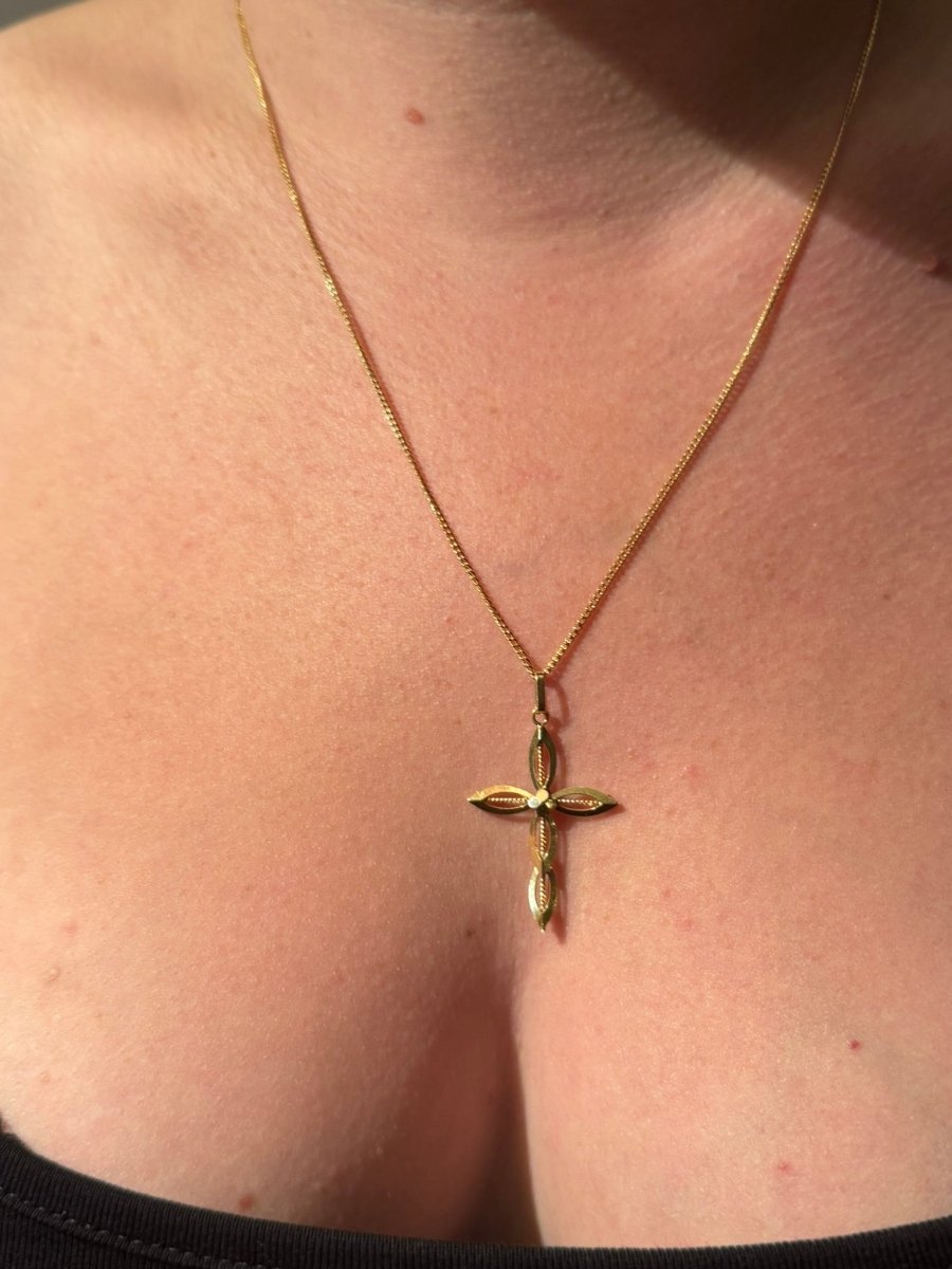 Croix En Or Jaune - Castafiore