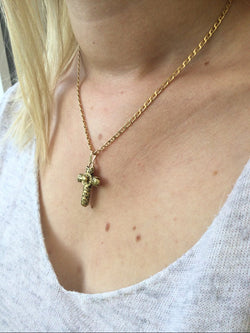 Croix Filigranée En Or Jaune - Castafiore