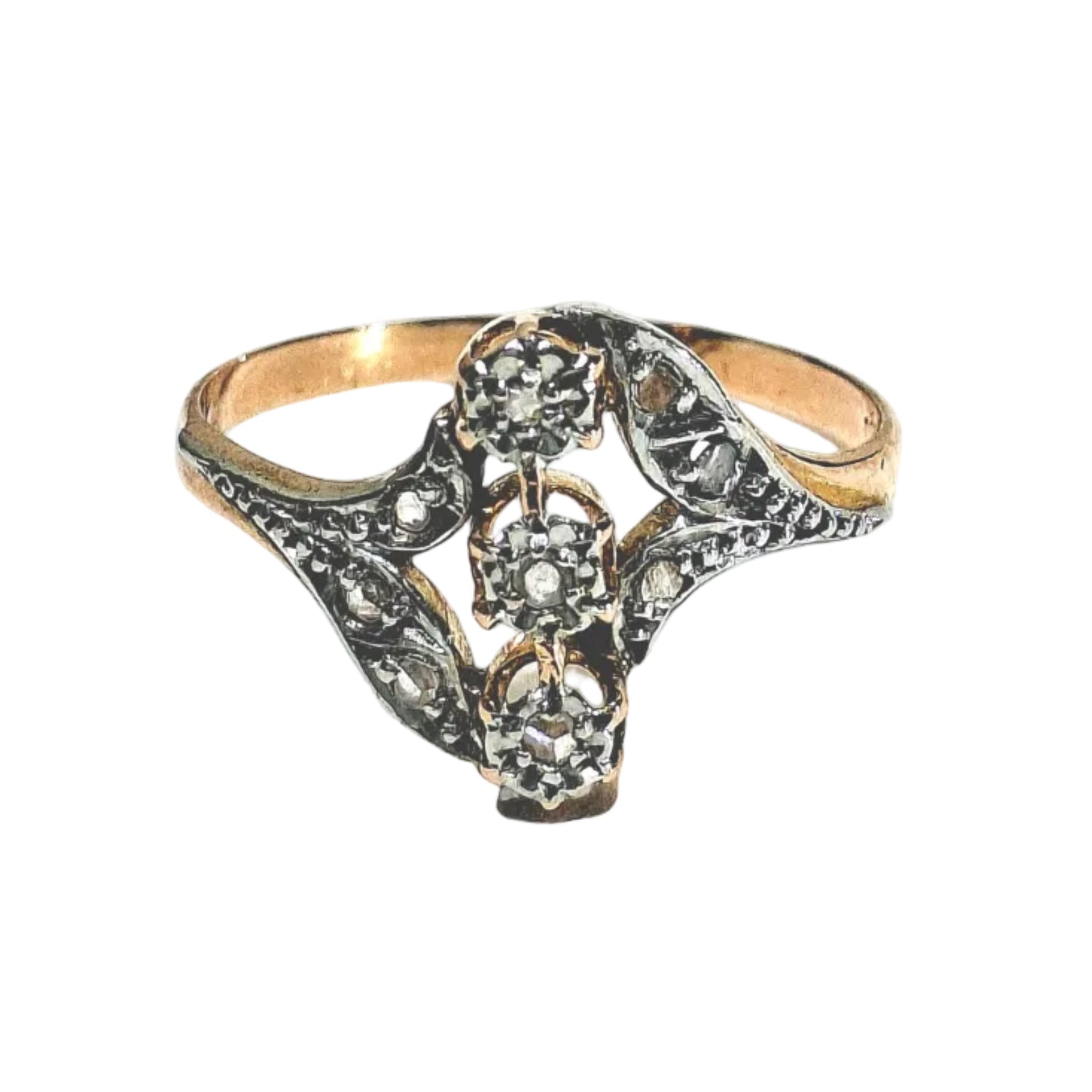 Bague en or rose, or blanc, et diamants