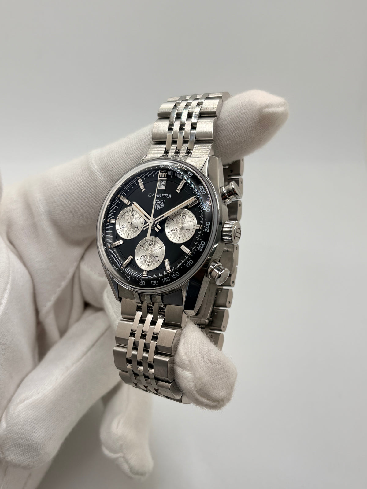 Montre TAG HEUER "Carrera Chronograph" en acier inoxydable