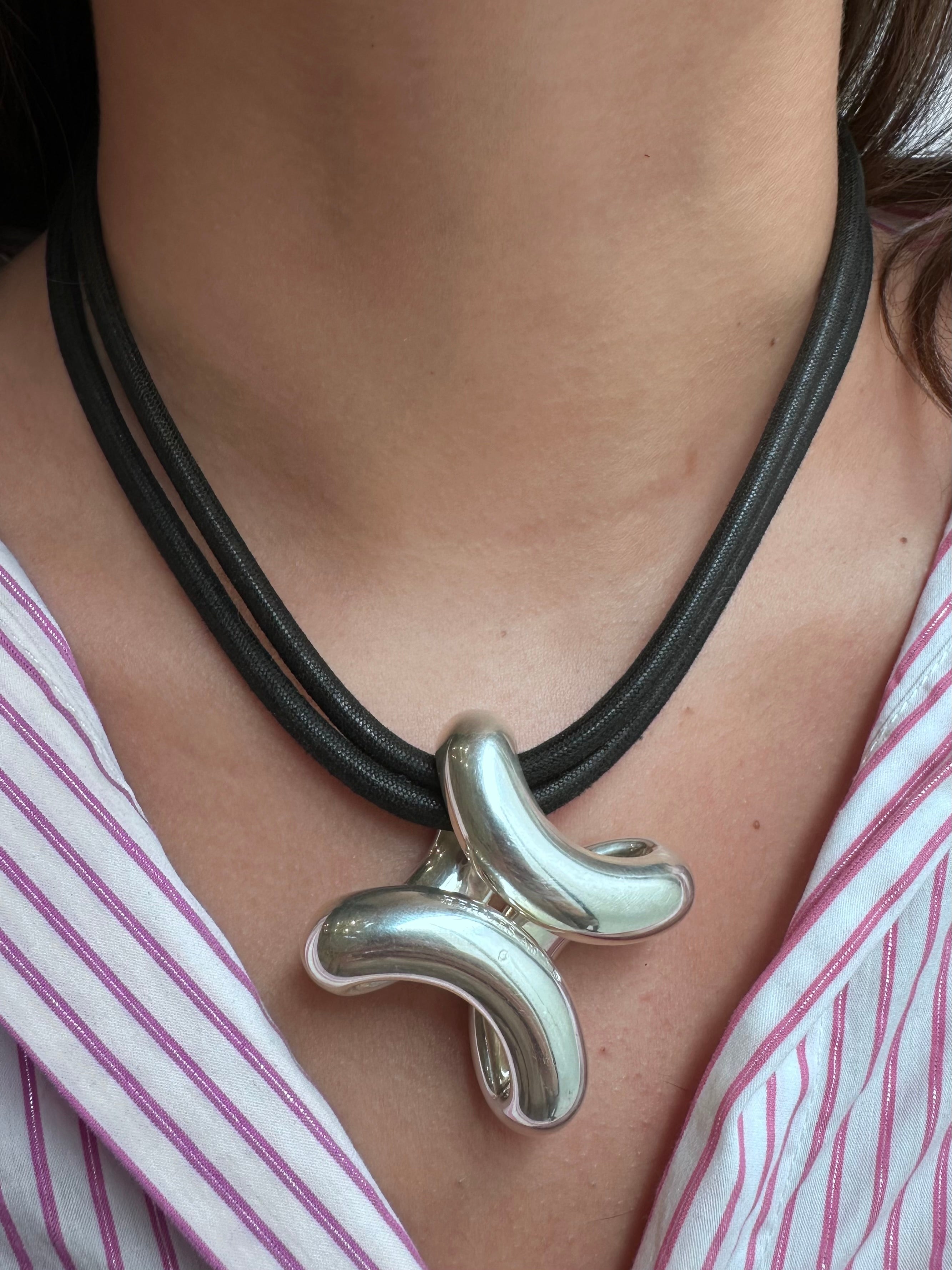 Collier Pendentif HERMÈS "Lima" en argent