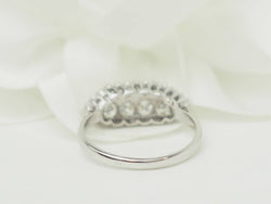 Bague Alliance en or blanc et diamants