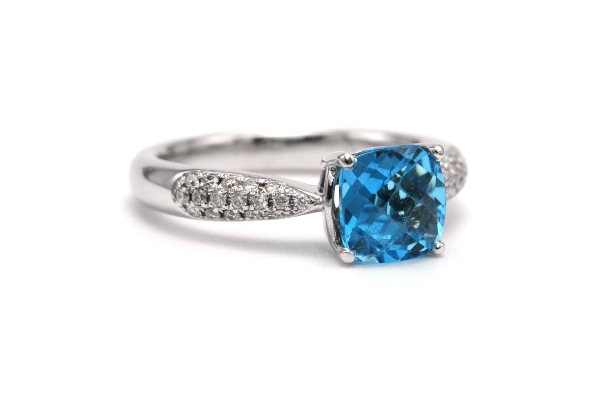 Bague Solitaire en or blanc, topaze et diamants