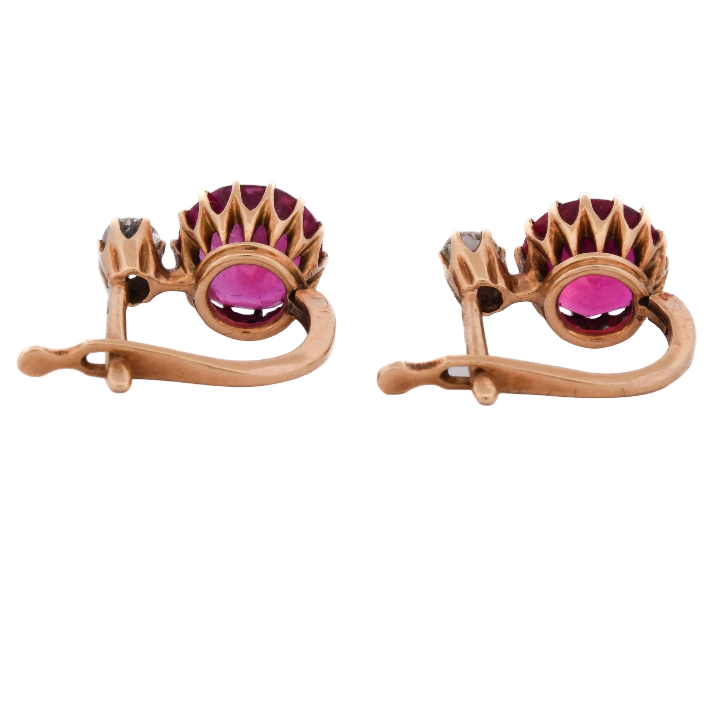 Boucles d'oreilles Dormeuses en or jaune, rubis et diamants