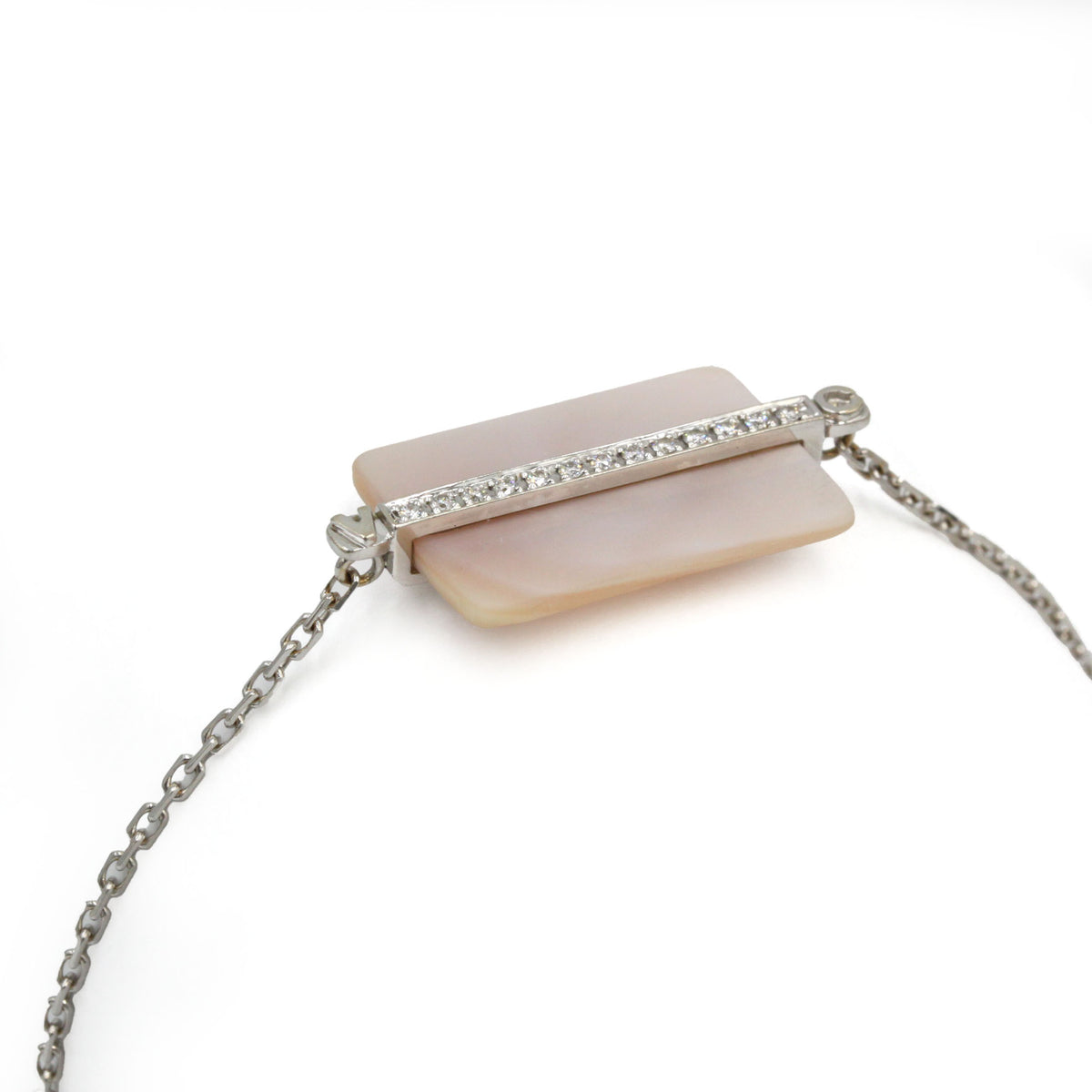 Bracelet VICTORIA CASAL "Étiquette" en or blanc, nacre et diamants