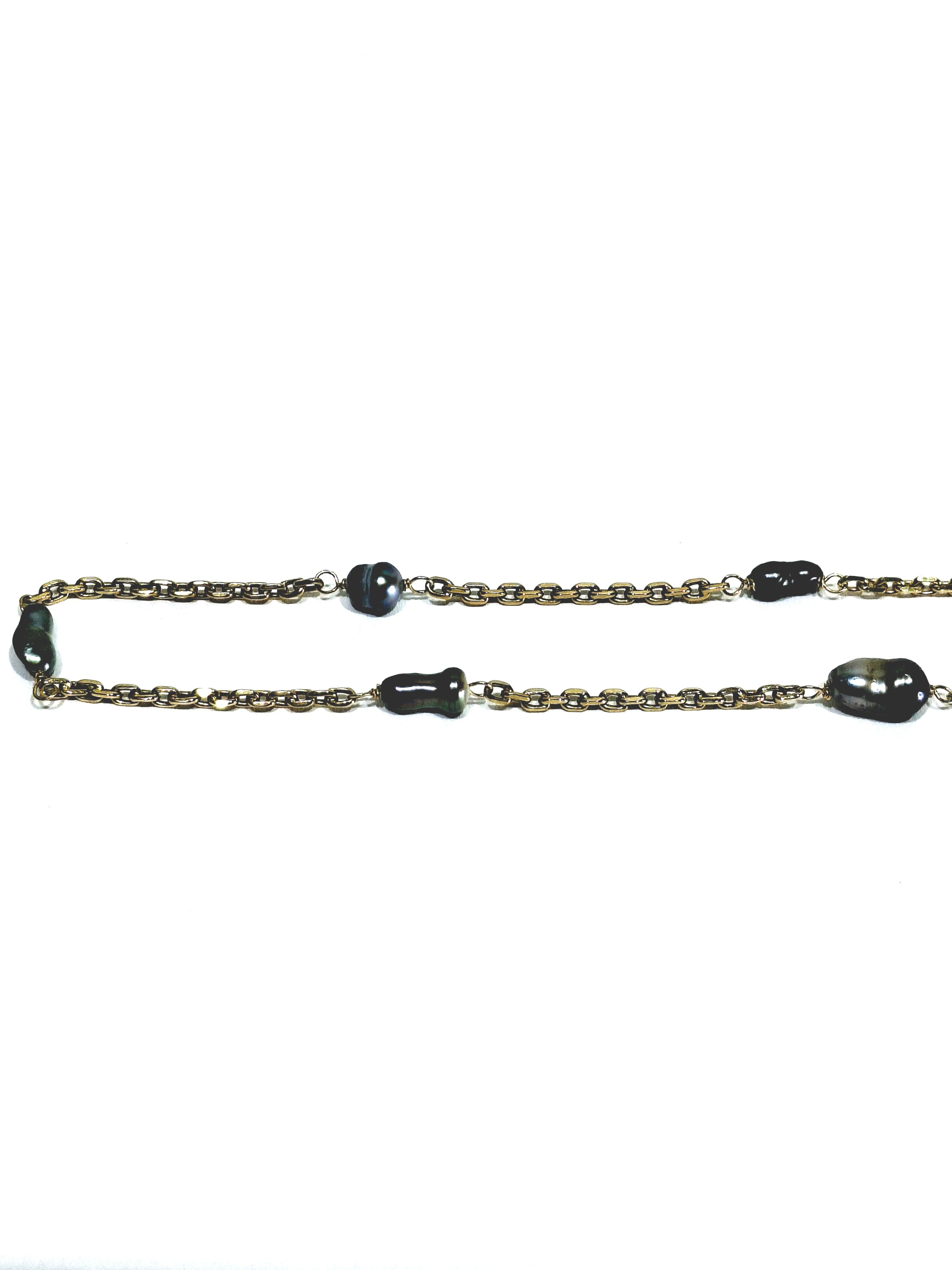 Sautoir en or rose et Perles de Tahiti.