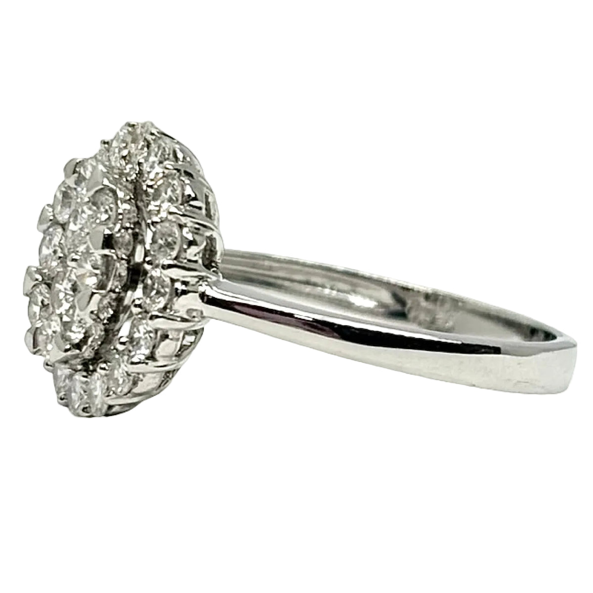 Bague Entourage en or blanc et diamants