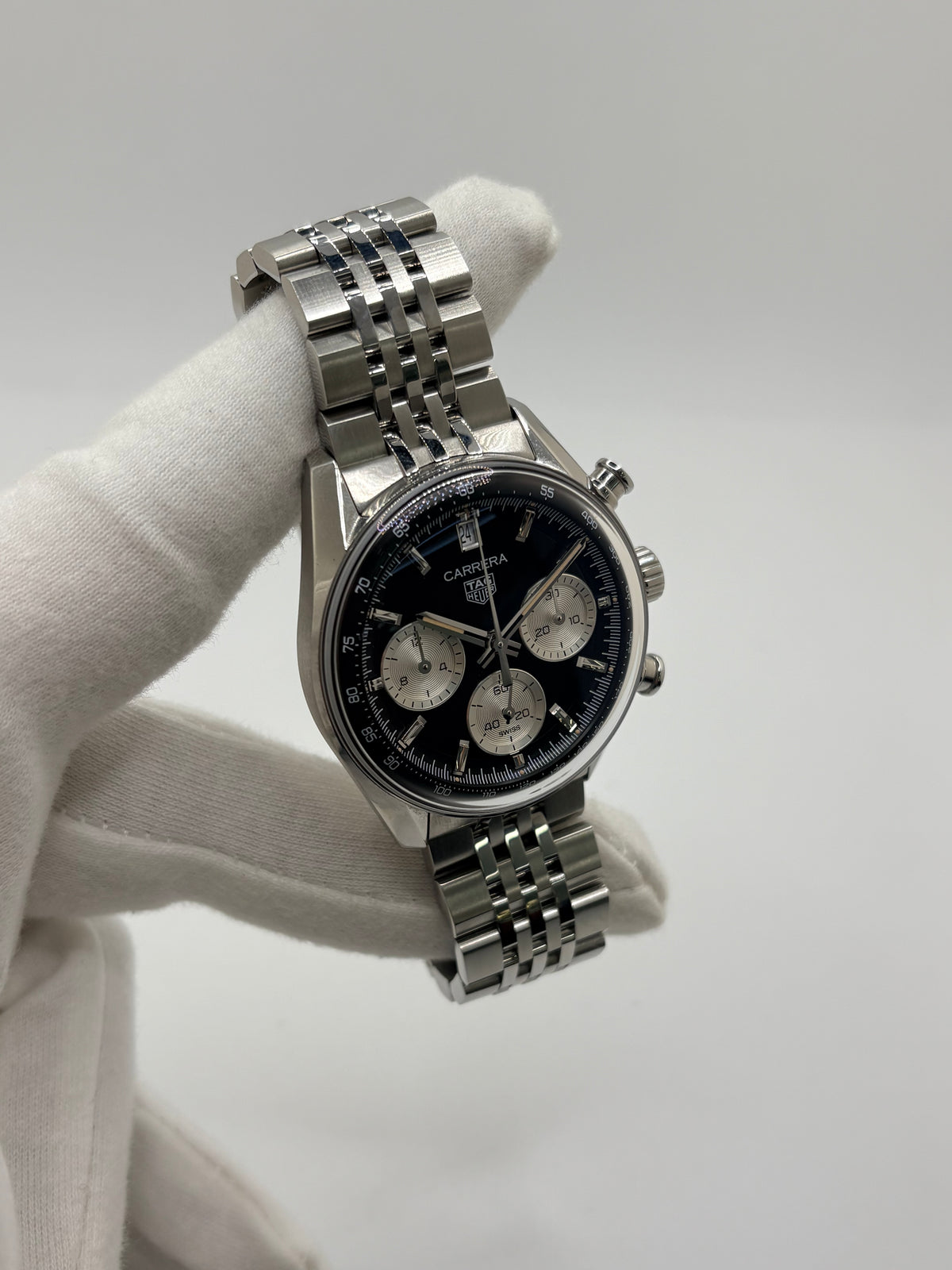 Montre TAG HEUER "Carrera Chronograph" en acier inoxydable