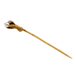 Épingle en or jaune et perle