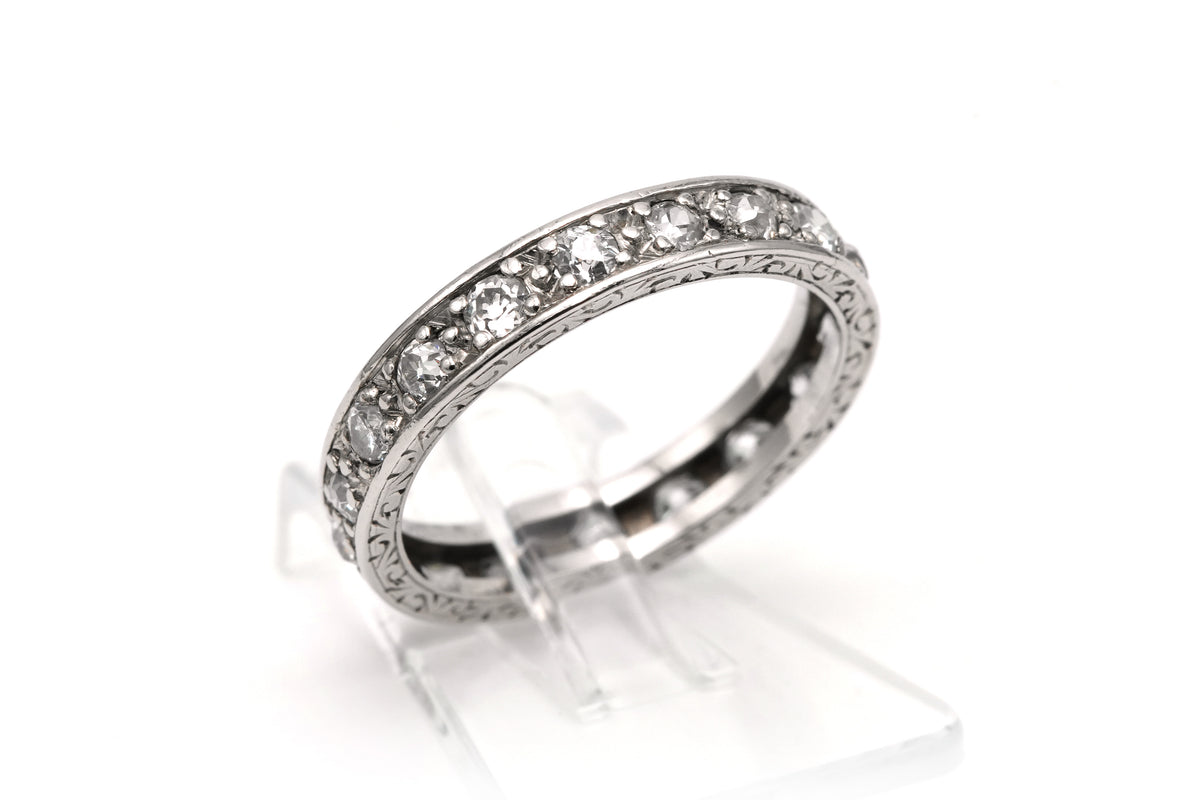 Bague Alliance en or blanc et diamants