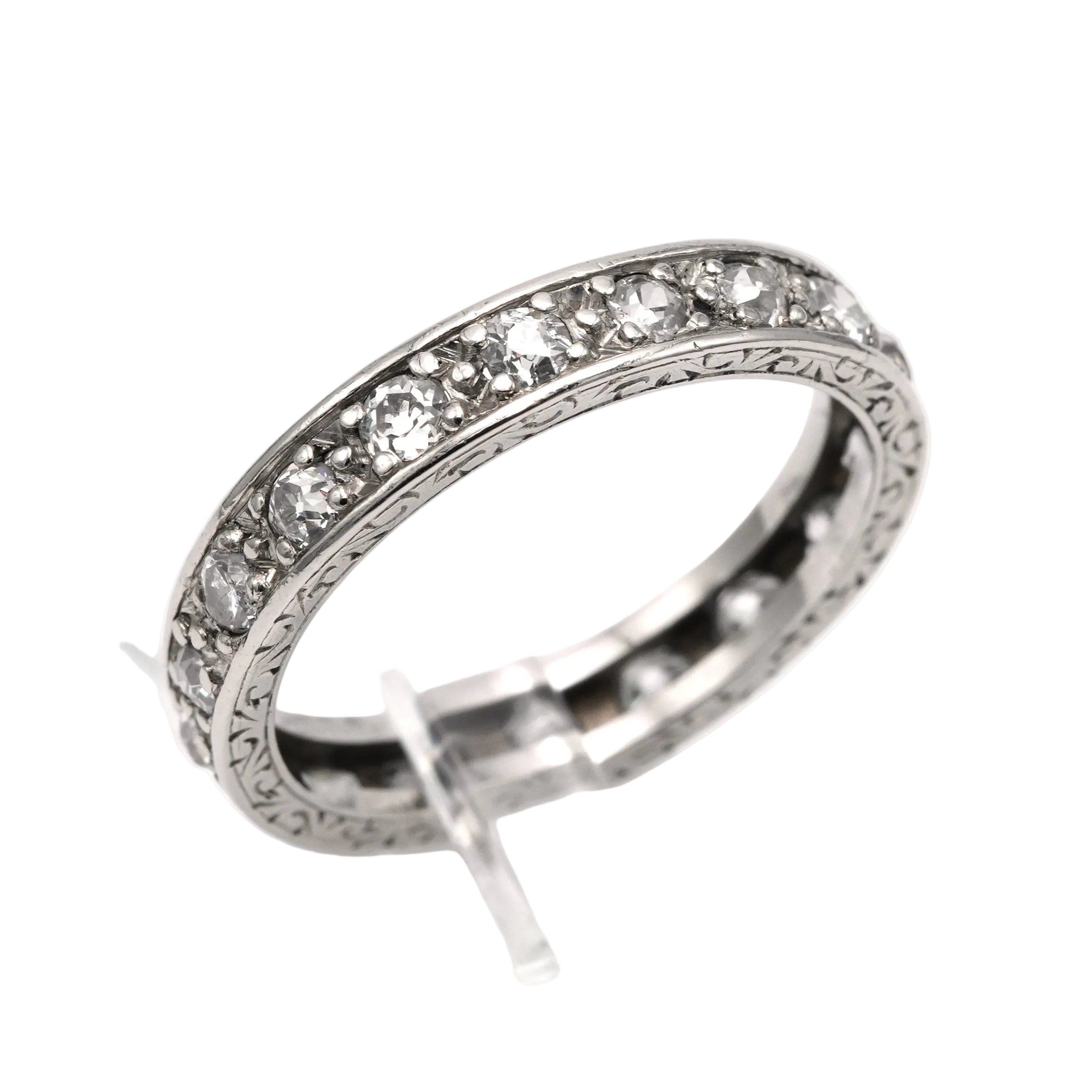 Bague Alliance en or blanc et diamants
