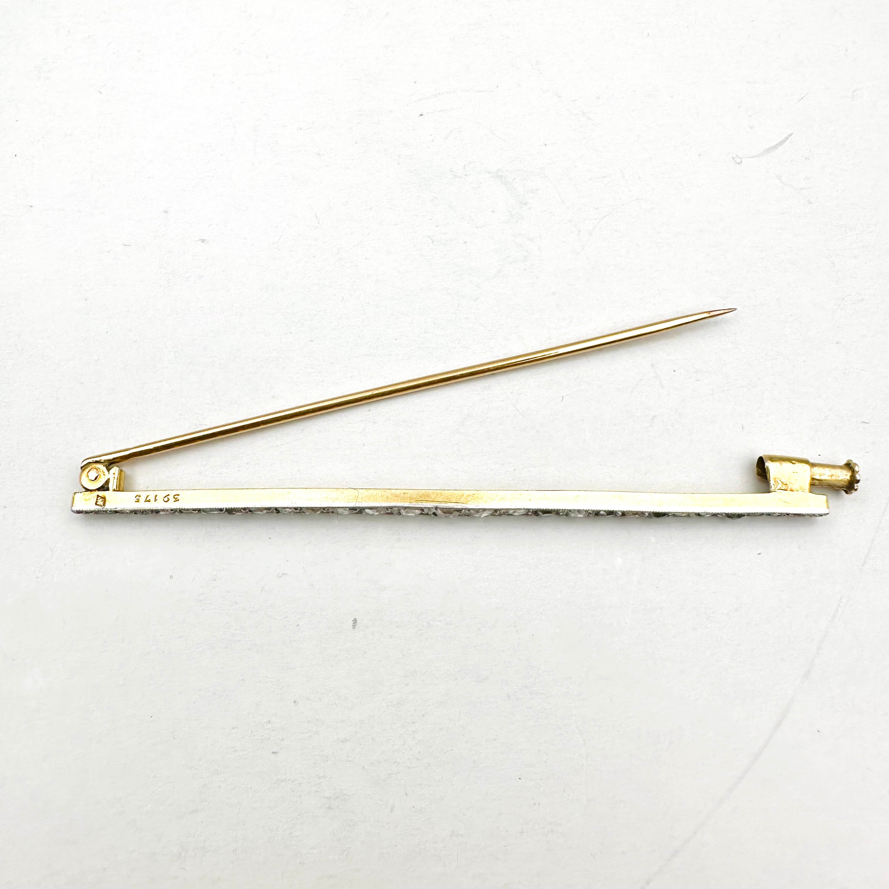 Broche Barrette Art Deco en or jaune, platine et diamants