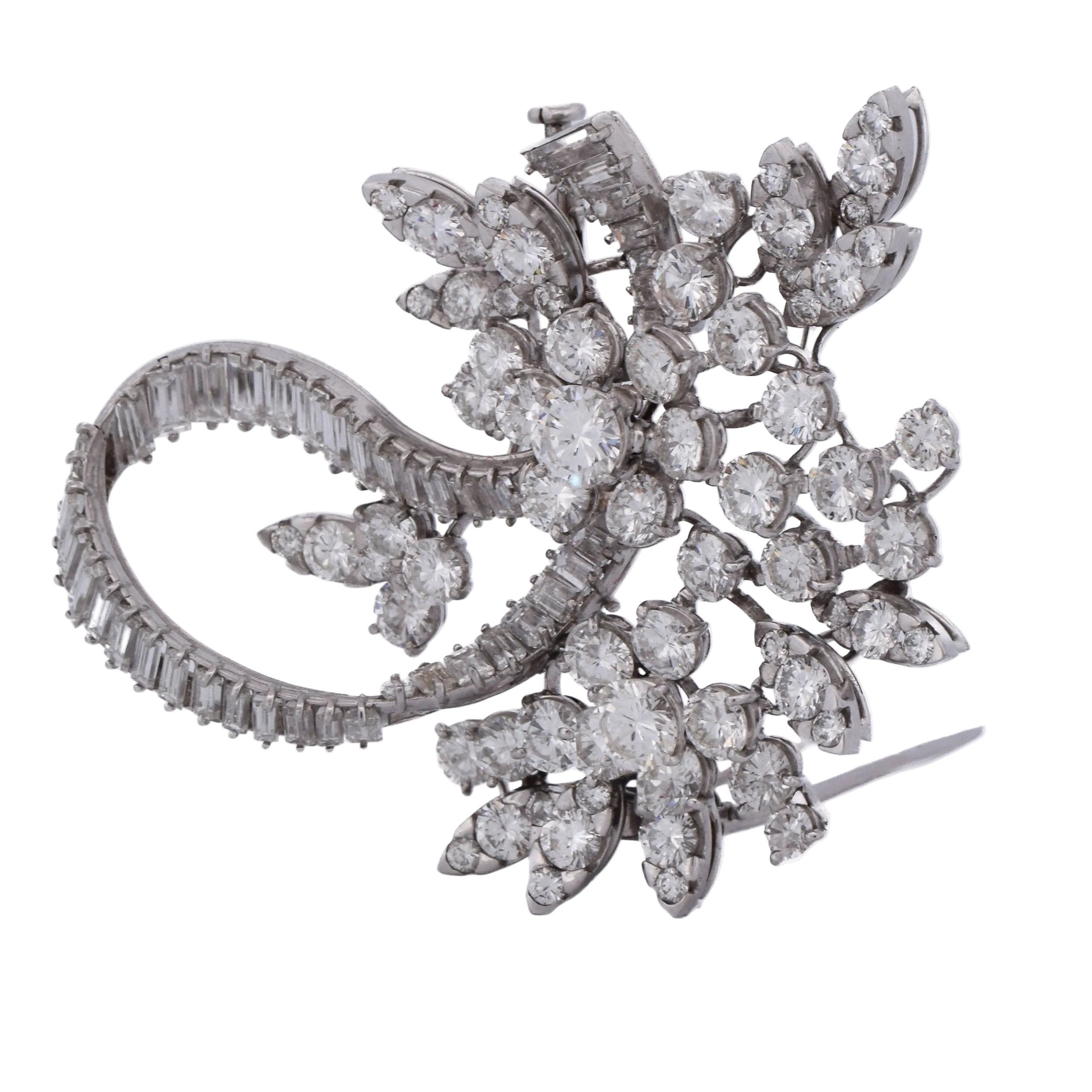 Broche en platine et diamants