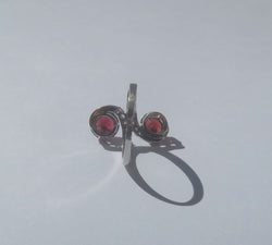 Bague Toi et Moi tourbillons XIXe Grenats Diamants Platine