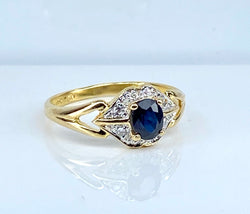 Bague en or, saphir et diamants