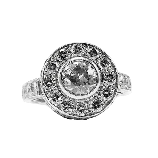 Bague Entourage en or blanc et diamants