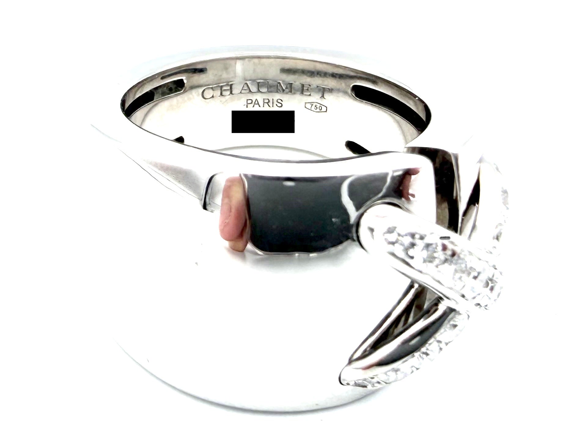 Bague CHAUMET. Collection "Liens" en or blanc et diamants