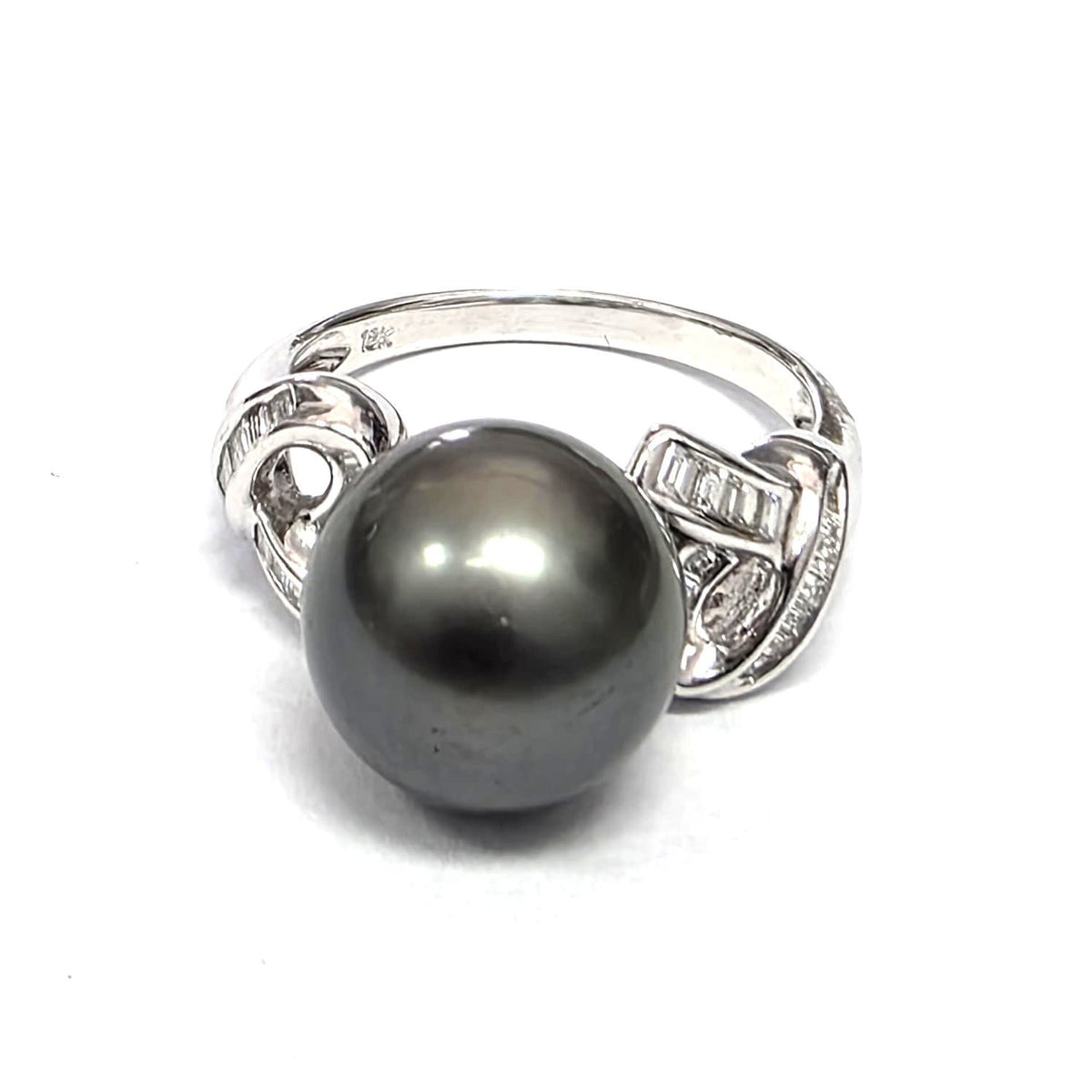 Bague Solitaire en or blanc, perle et diamants
