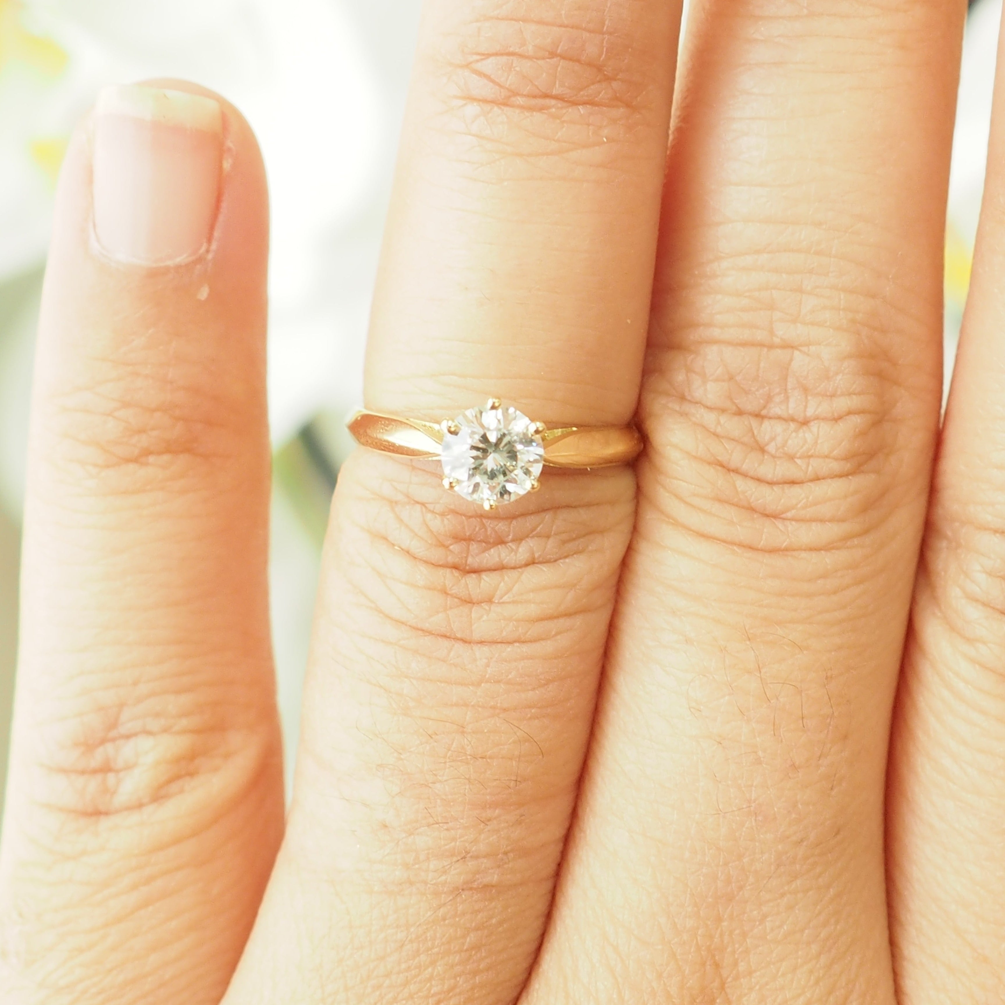 Bague Solitaire en or jaune et diamant