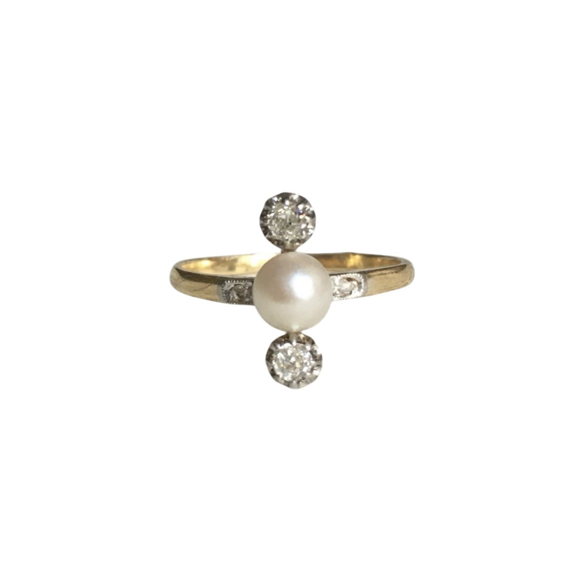 Bague Trilogie en or jaune, platine, perle et diamants