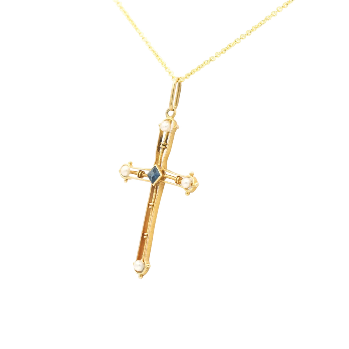 Pendentif en or jaune, saphir et perles