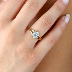 Bague Solitaire en or jaune et aigue-marine