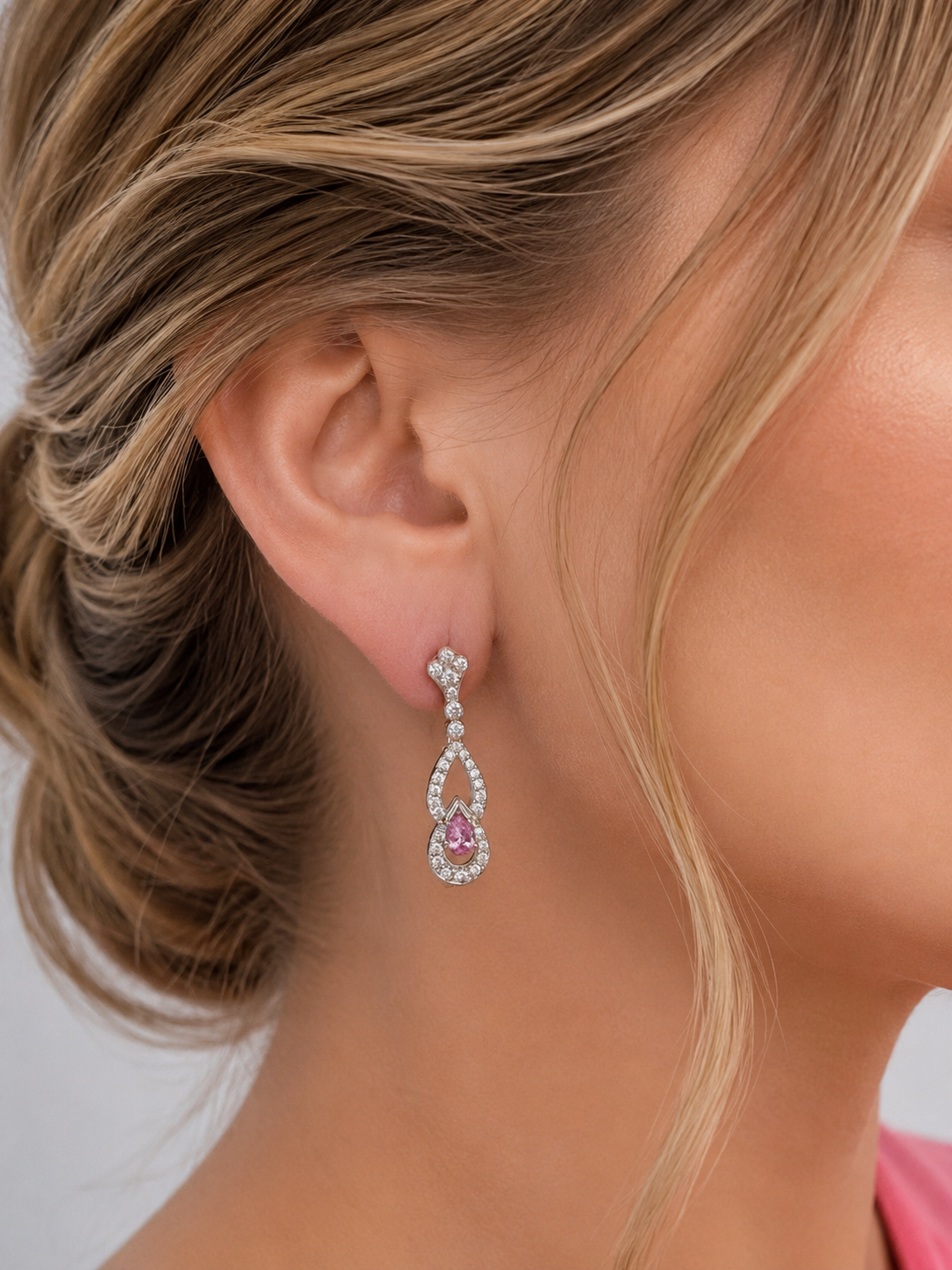 Boucles d'oreilles Pendantes en platine, saphirs et diamants