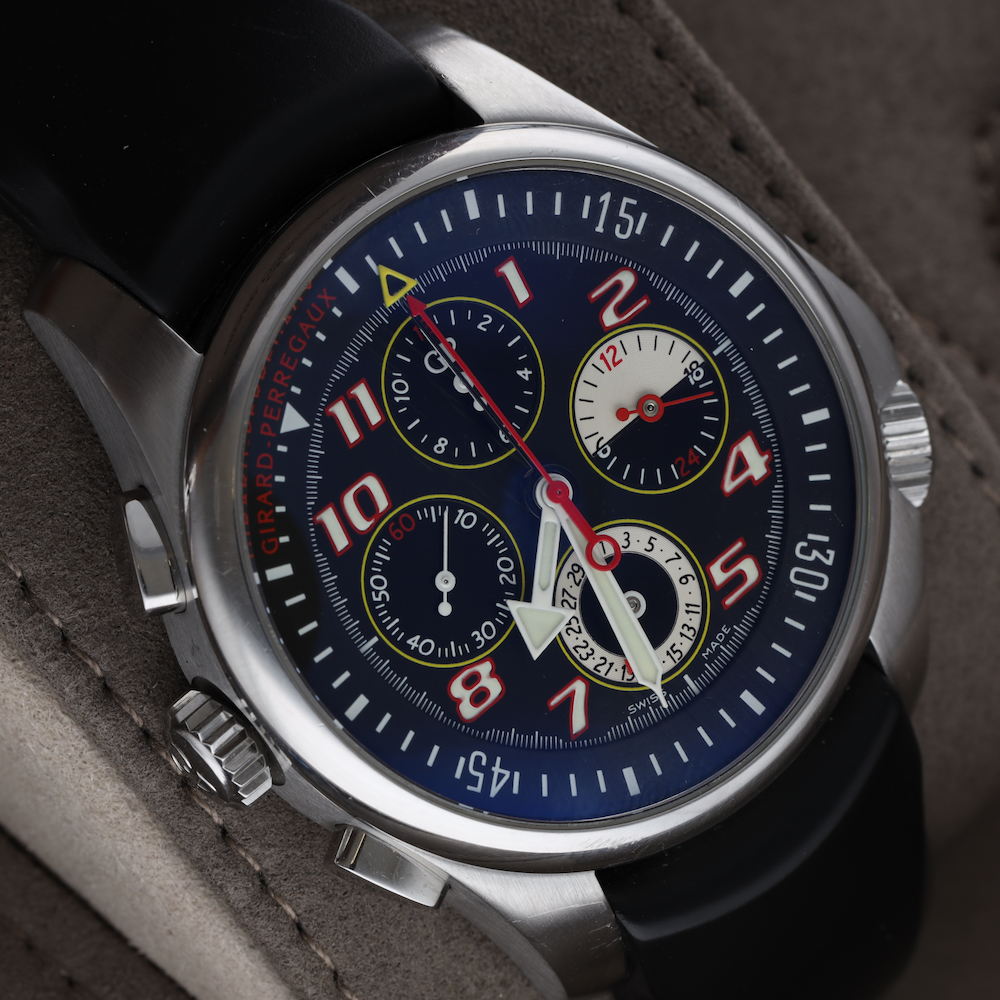 Montre GIRARD PERREGAUX "R&D 01" en acier et caoutchouc