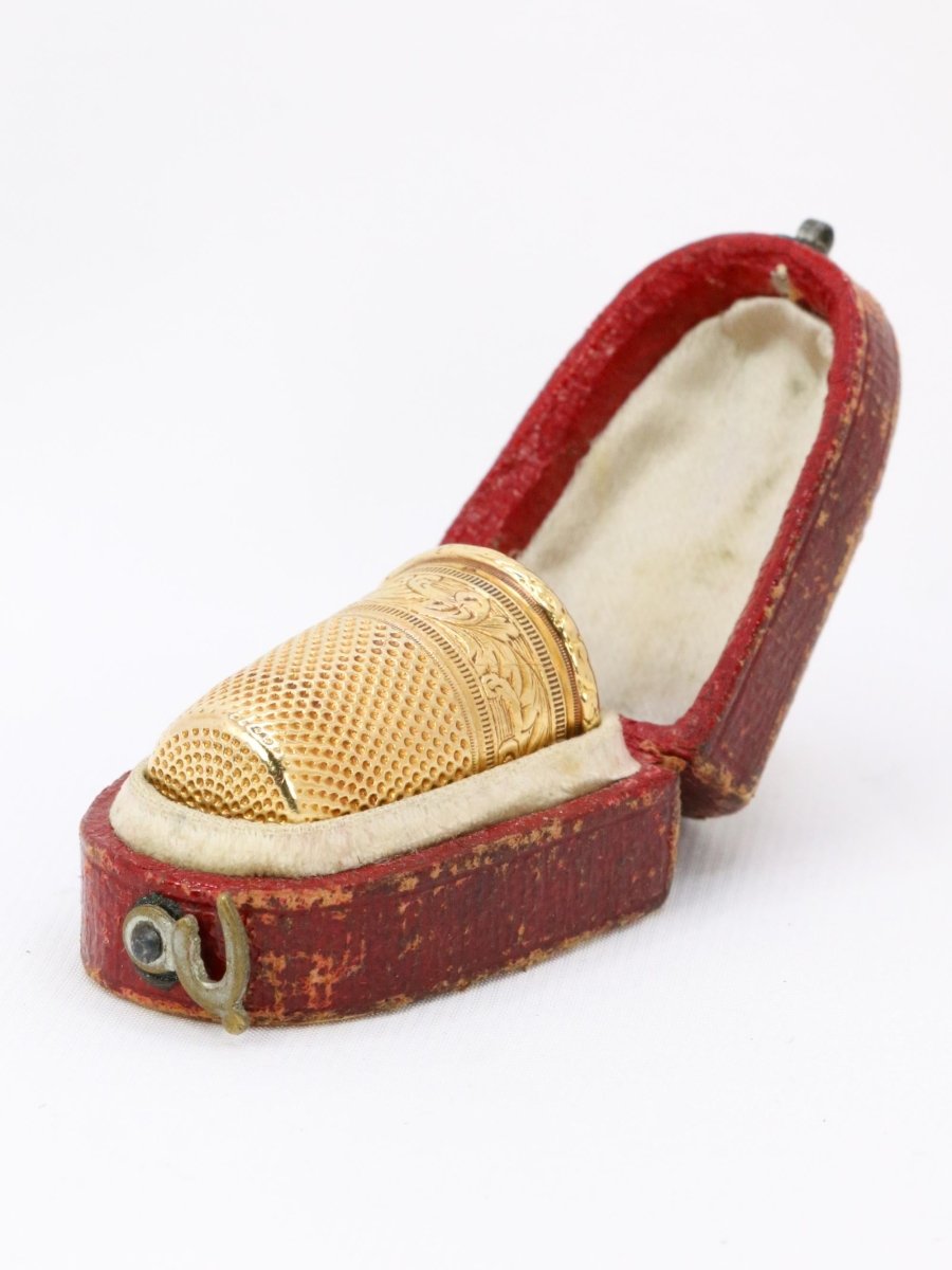 Dé à coudre ART NOUVEAU en or jaune - Castafiore