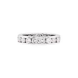 Bague alliance tour complet diamants, or blanc.