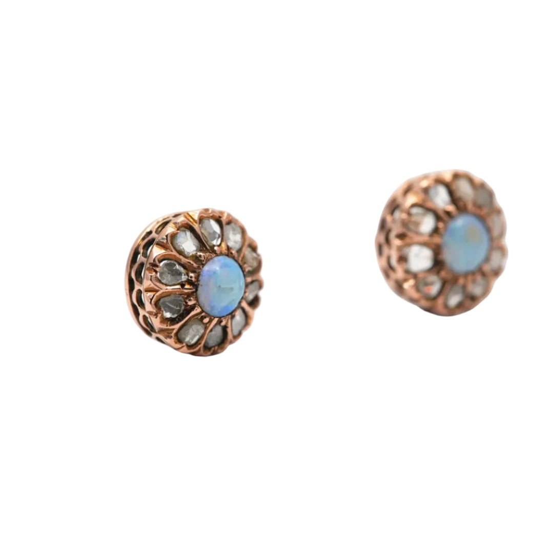 Boucles d'oreilles Puces en or jaune, opales et diamants