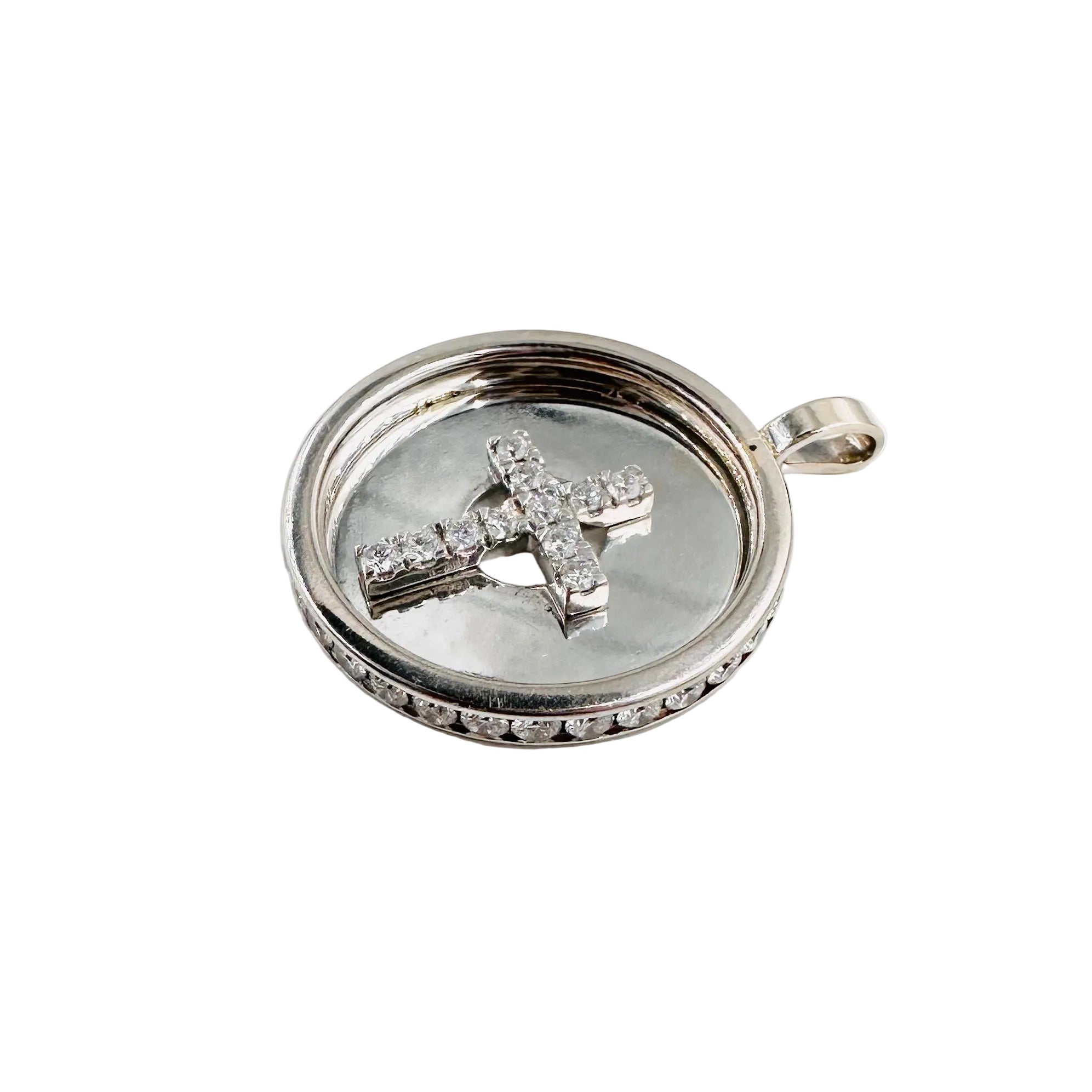 Pendentif en or blanc et diamants