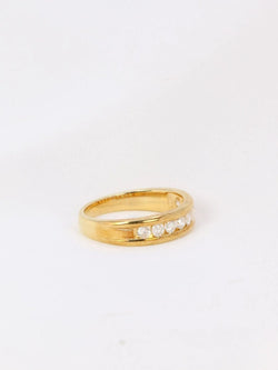 Demi - Alliance américaine en or jaune et diamants 0,36 ct - Castafiore