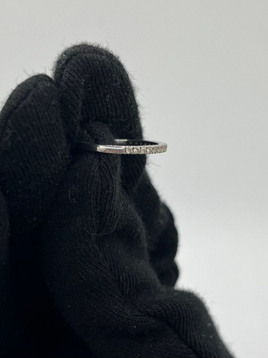 Demi - alliance or blanc et diamants 0,19 ct - Castafiore
