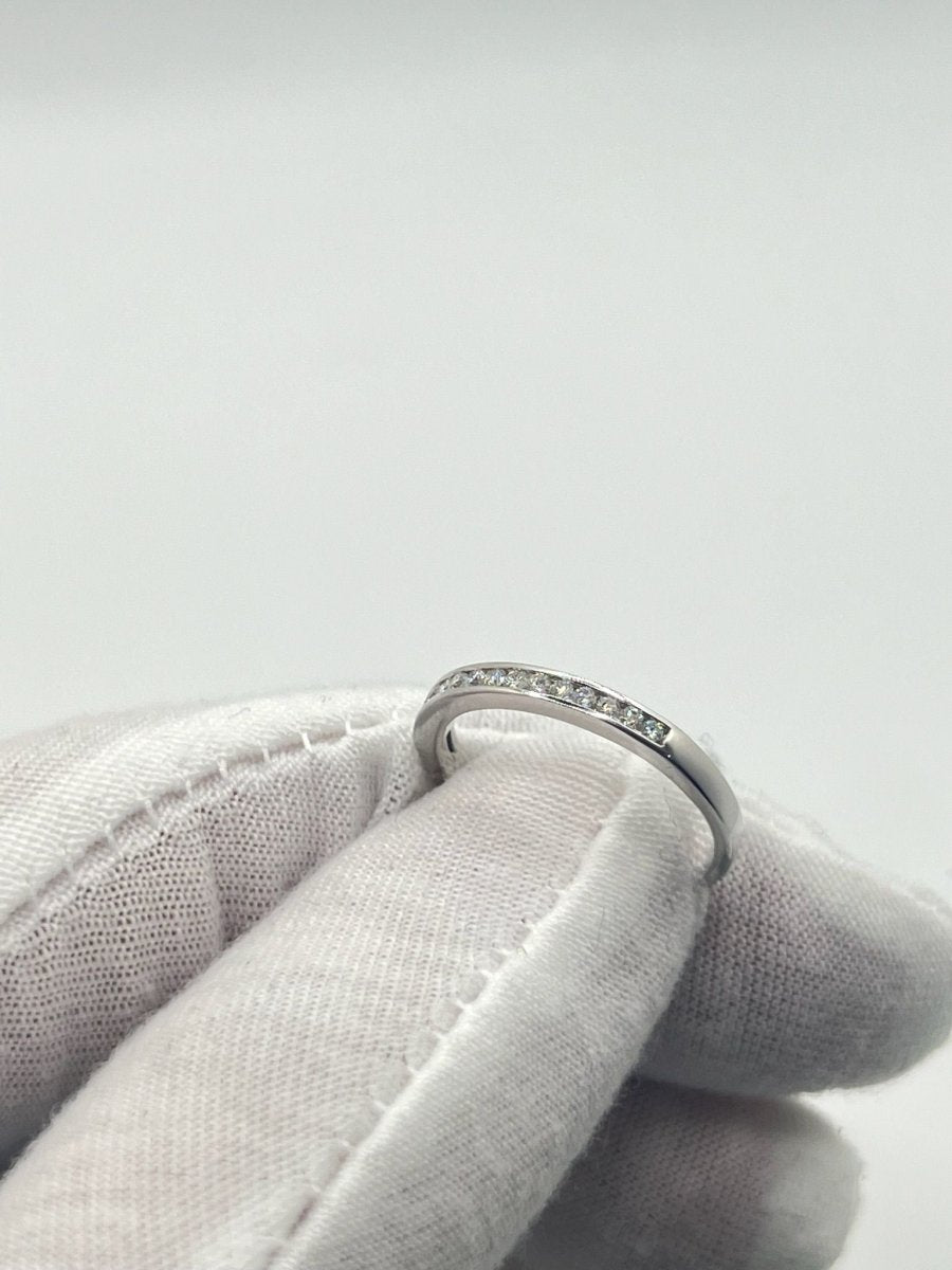 Demi Alliance or et diamants 0,15 ct - Castafiore