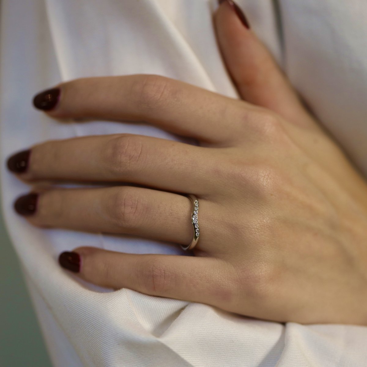 Demi alliance TIFFANY & CO - Olga Peretti en platine et diamants - Castafiore