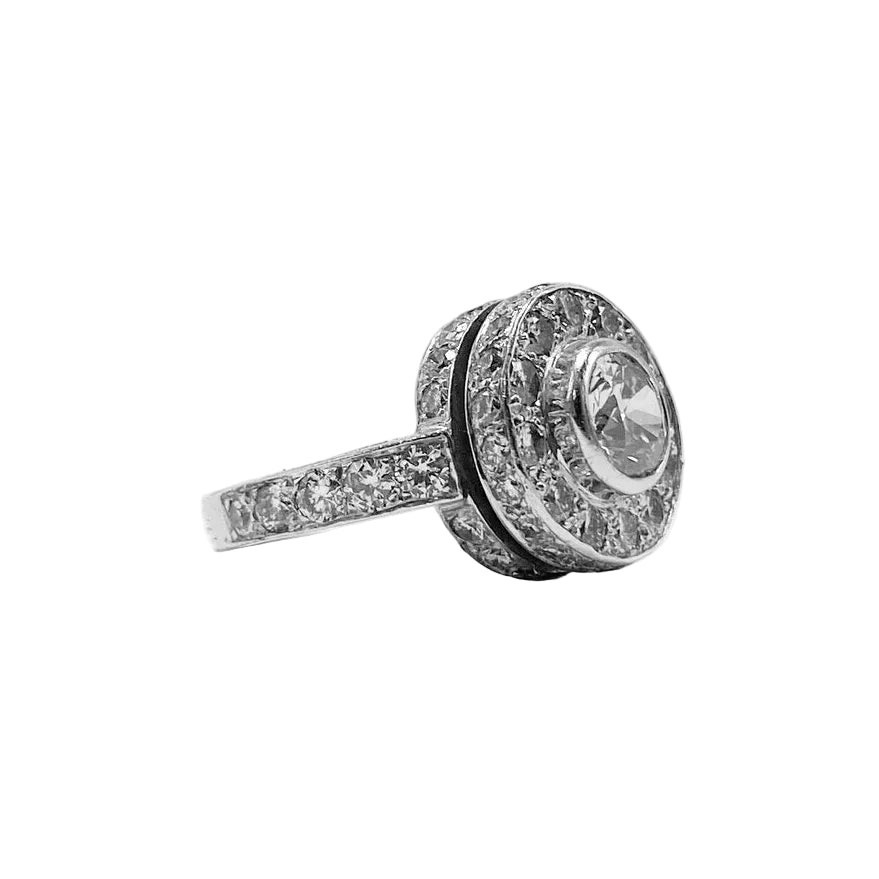 Bague Entourage en or blanc et diamants