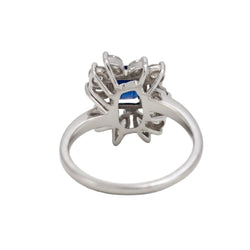 Bague Marguerite en or blanc, saphir et diamants