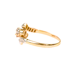 Bague Trilogie en or jaune, platine, rubis et diamants