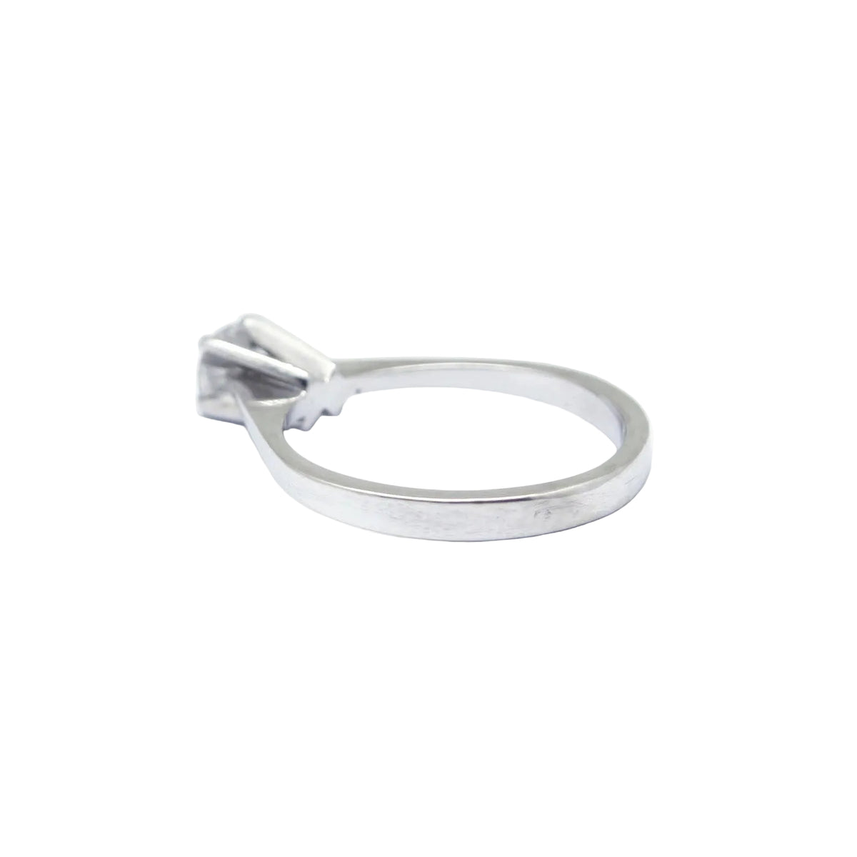 Bague Solitaire en or blanc et diamant