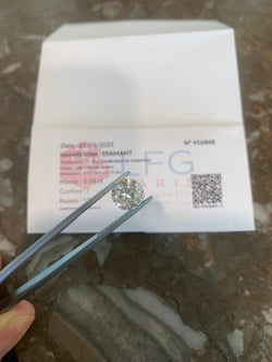 Diamant 2.04 Carats (Certificat LFG) - Castafiore