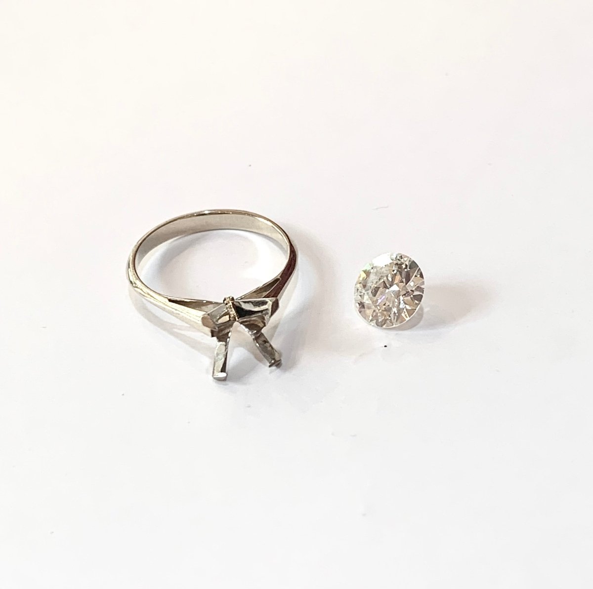 Diamant 2.04 Carats (Certificat LFG) - Castafiore