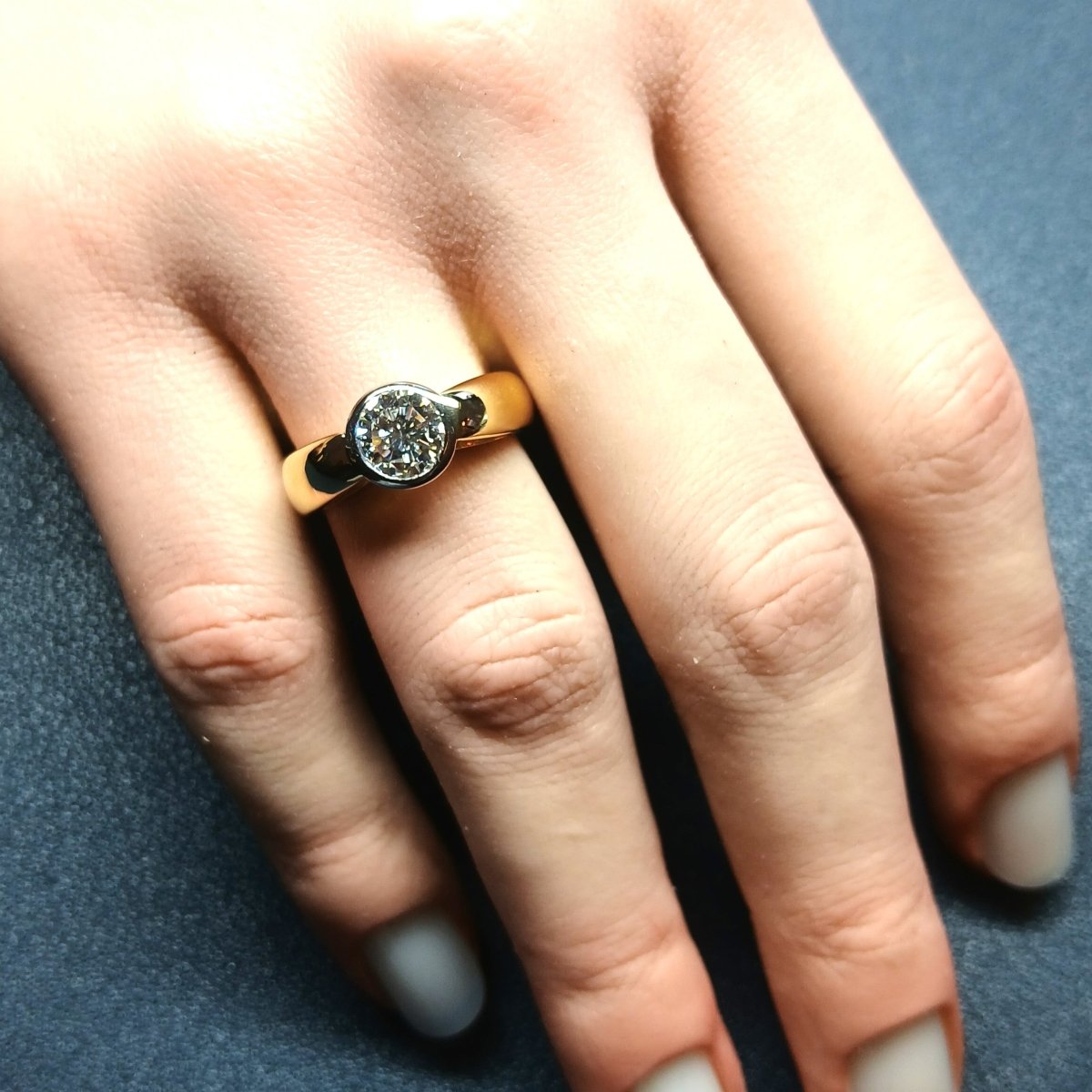 Diamant solitaire 1,01 carats certifié - Castafiore