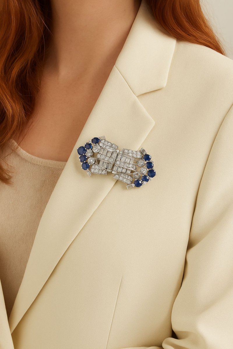 Double Broche Clip Art déco en platine et or blanc, et en saphirs et diamants